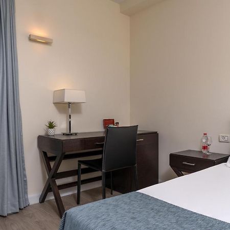 Hod Hasharon Luxury Apartment Herzelia Eksteriør billede