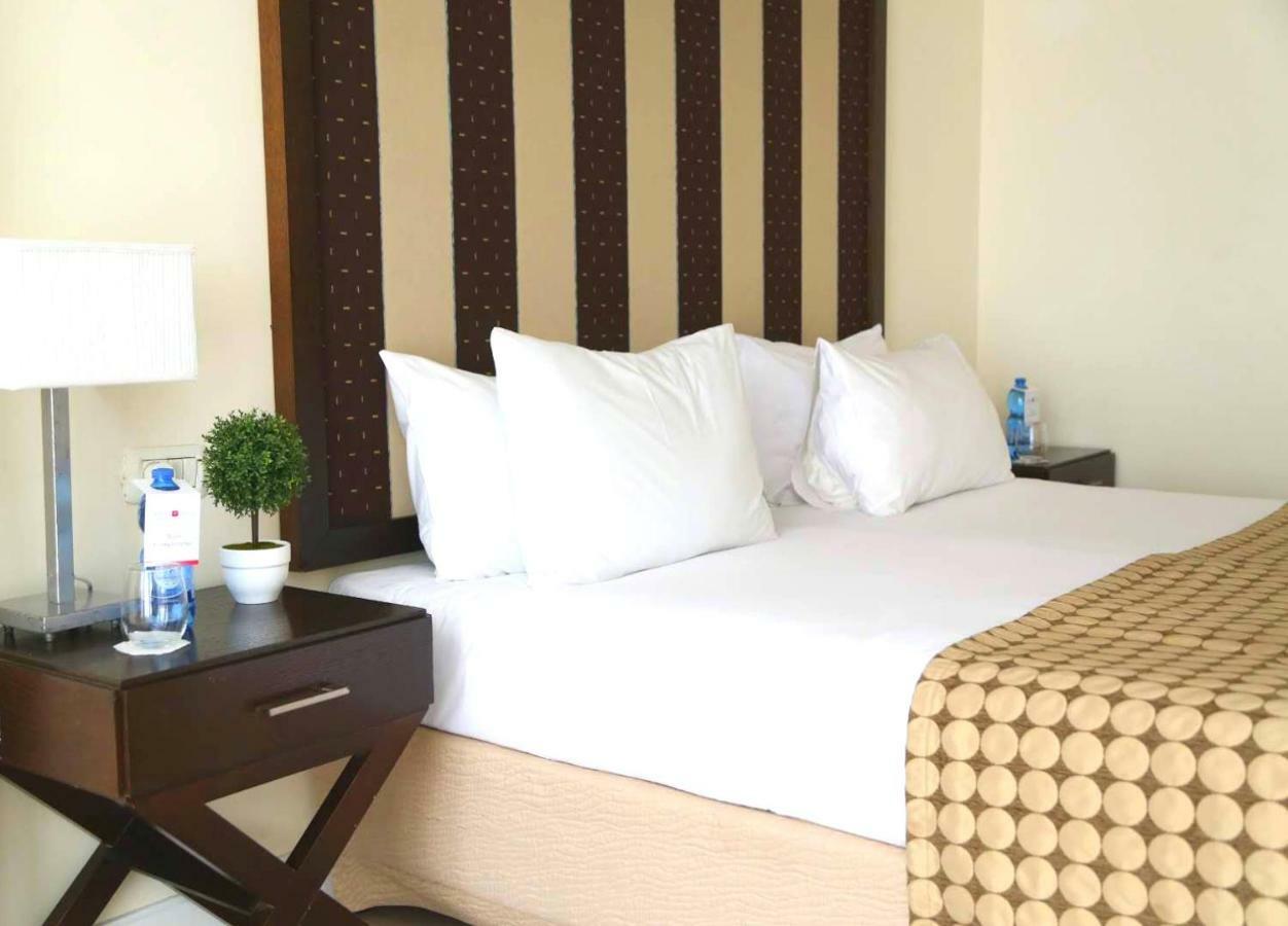 Hod Hasharon Luxury Apartment Herzelia Eksteriør billede