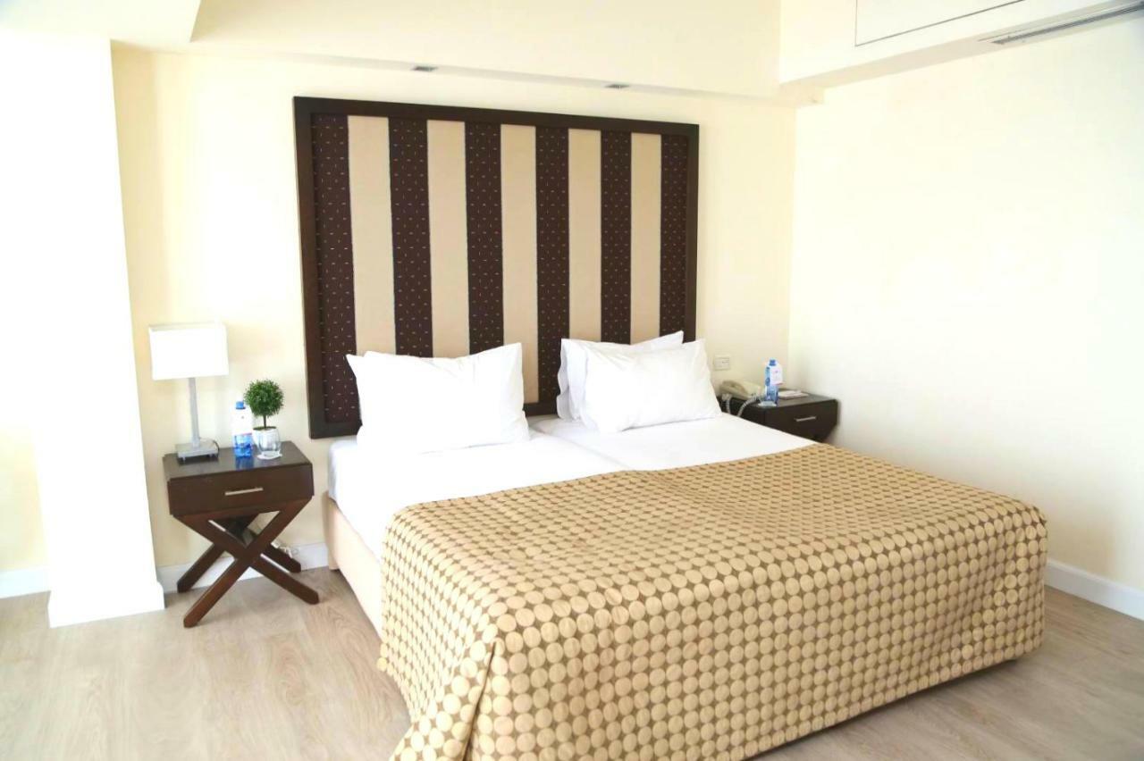 Hod Hasharon Luxury Apartment Herzelia Eksteriør billede